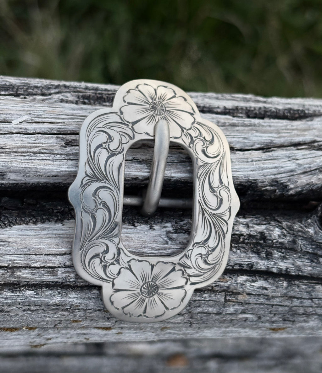 Floral cart buckle