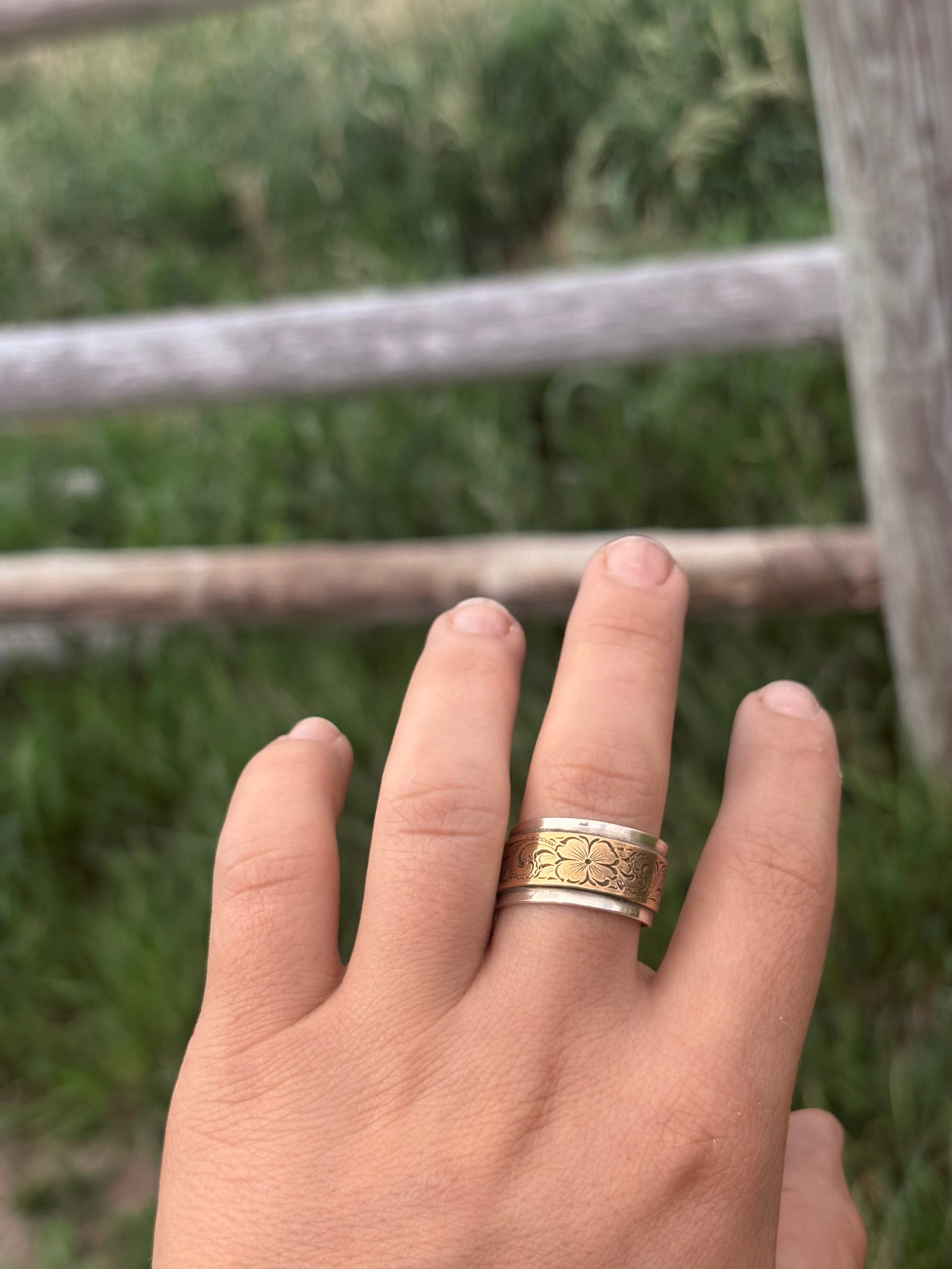 Lucky loop ring