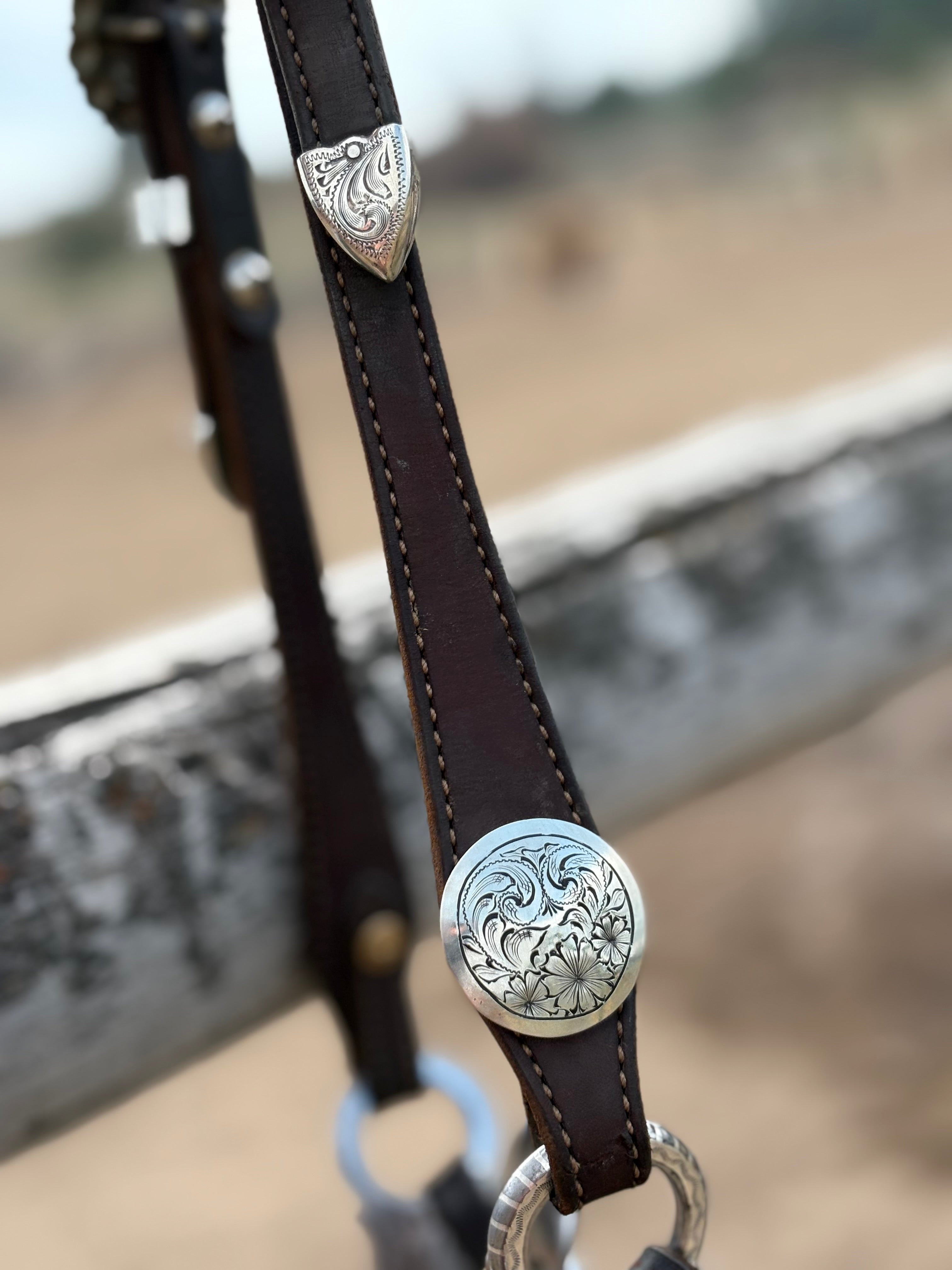 Round Concho set