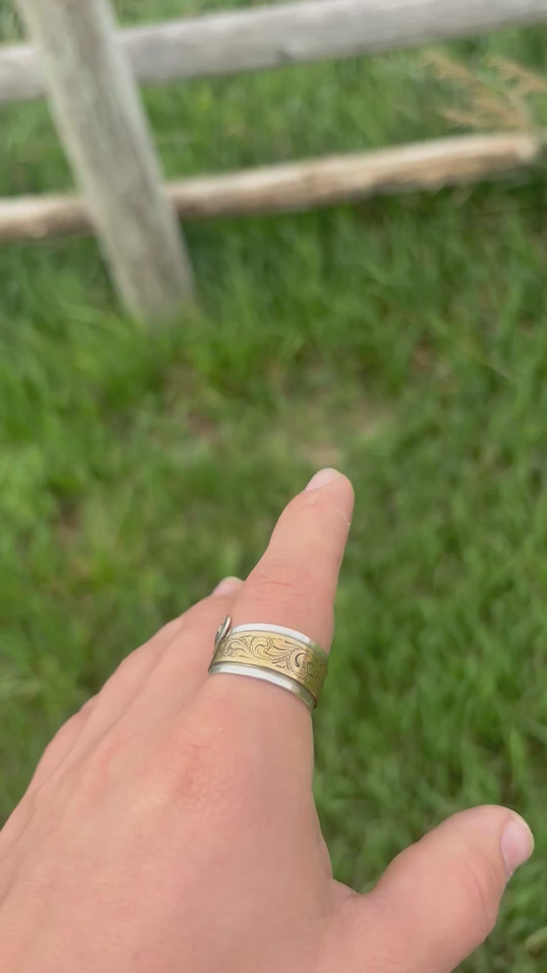 Lucky loop ring